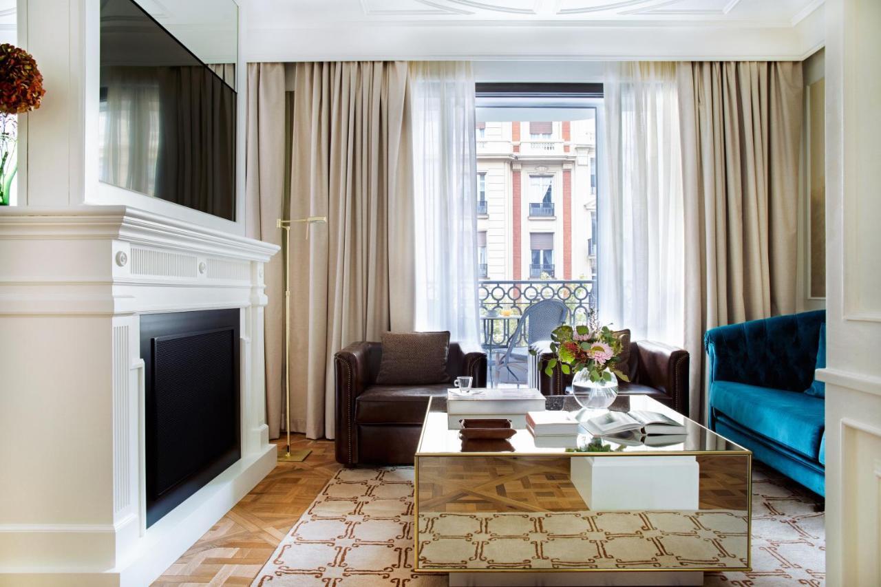 Bless Hotel Madrid - The Leading Hotels Of The World Exterior foto A living room in a suite at the Mandarin Oriental, Paris