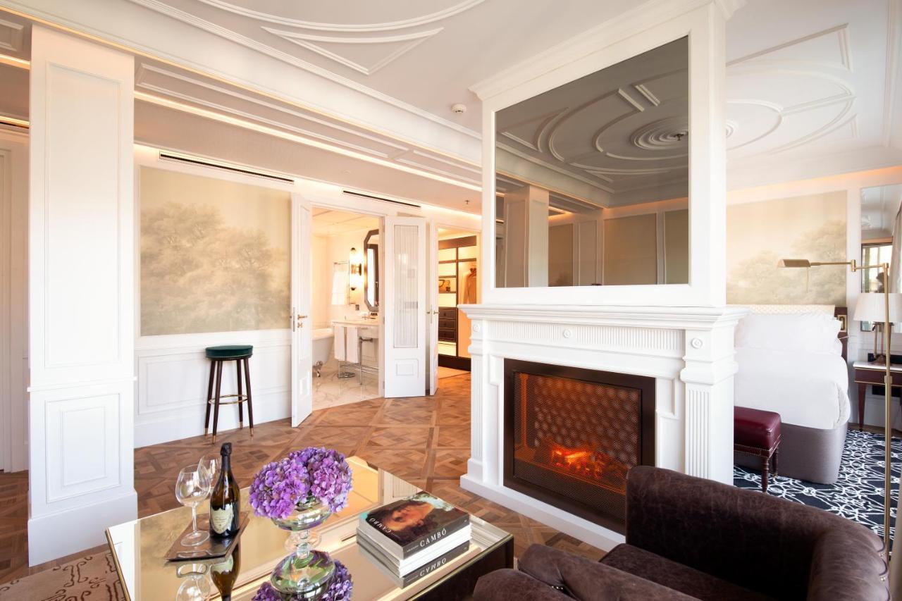 Bless Hotel Madrid - The Leading Hotels Of The World Exterior foto A suite at the Mandarin Oriental, Munich
